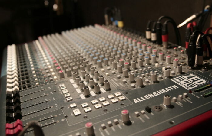 Table mixage Rustik Studio